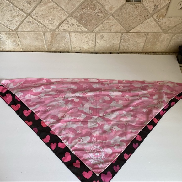 Doggy Bundle. FunFeeder, Bow-tie, and Bandanas - Picture 14 of 16